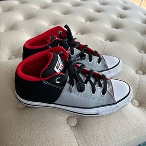 Kids converse
